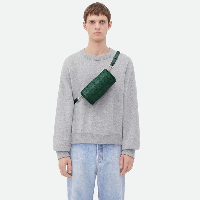 ボッテガヴェネタメンズグリーンクロスバッグb1597