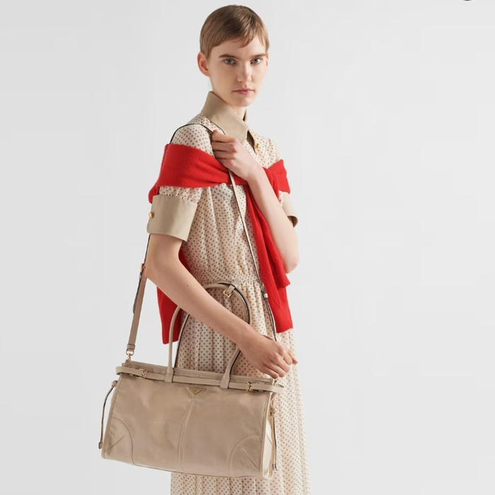 プラダレディースベージュリュクスソフトバッグb1603