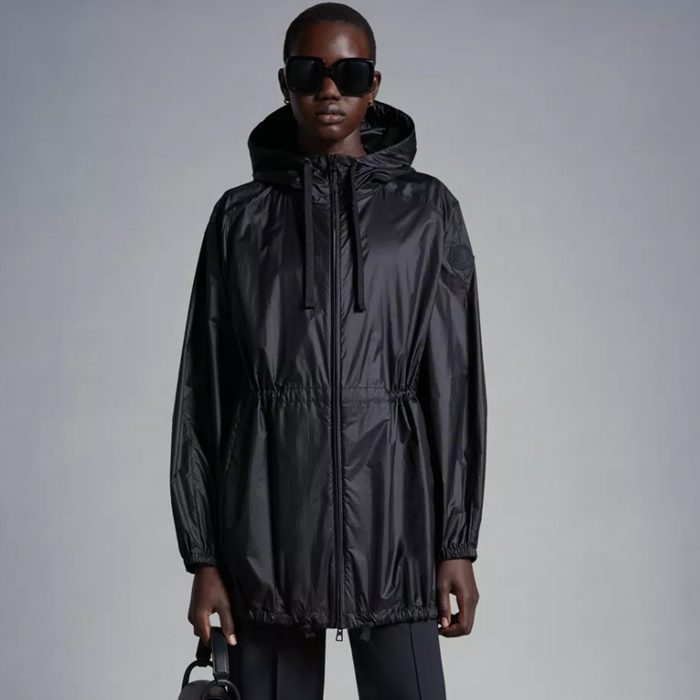 モンクレールレディースブラックジャケットc475