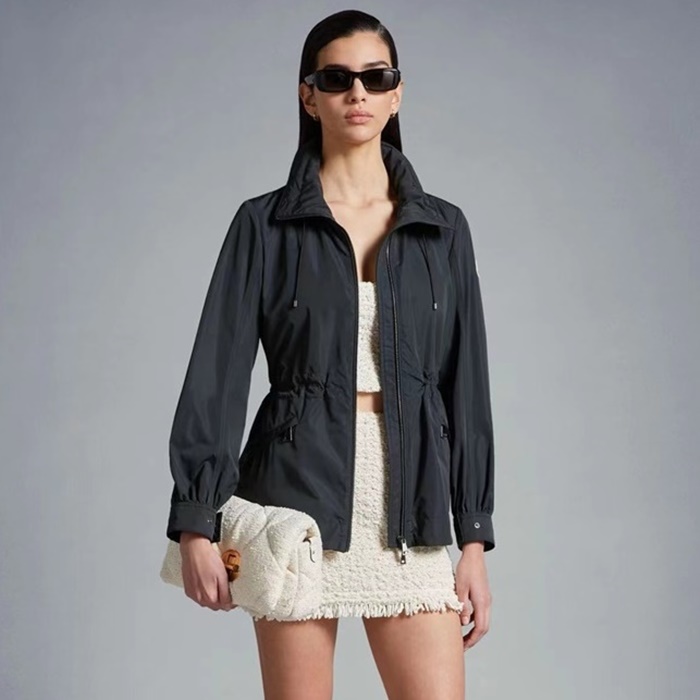 モンクレールレディースブラックジャケットc477