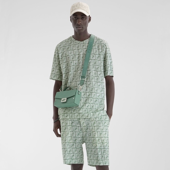 ェンディメンズグリーンショートパンツc644