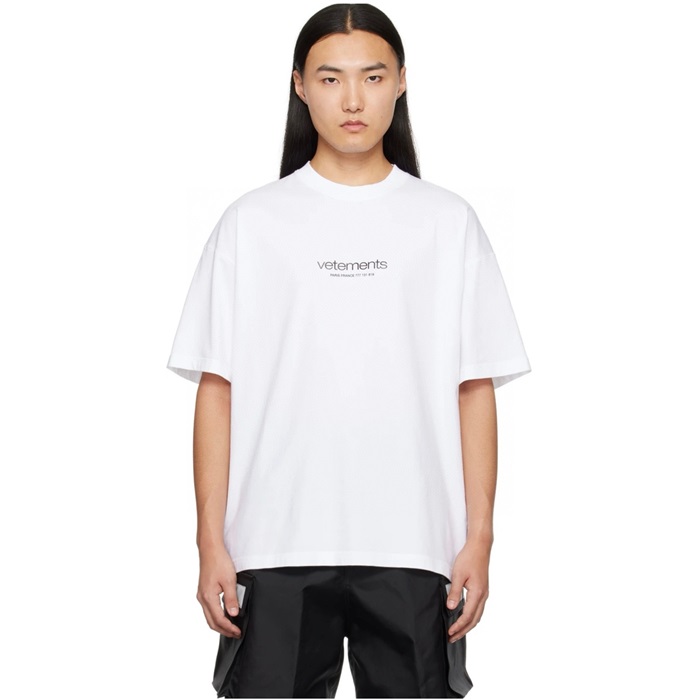 ヴェトモンユニセックスホワイト半袖Tシャツc705