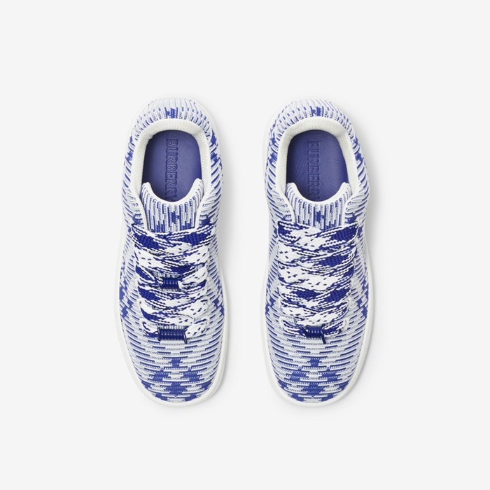 バーバリーユニセックスブルースニーカーs641