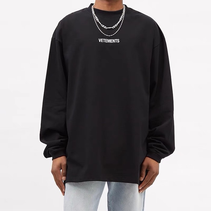 ヴェトモンメンズブラックスウェットシャツc856