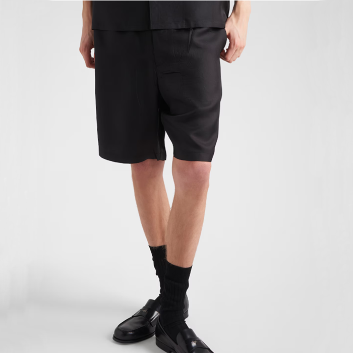 プラダメンズブラックショートパンツc876