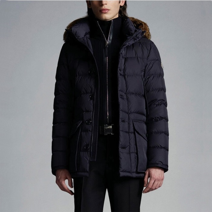 モンクレールメンズクルーニパッチダウンパディングc915