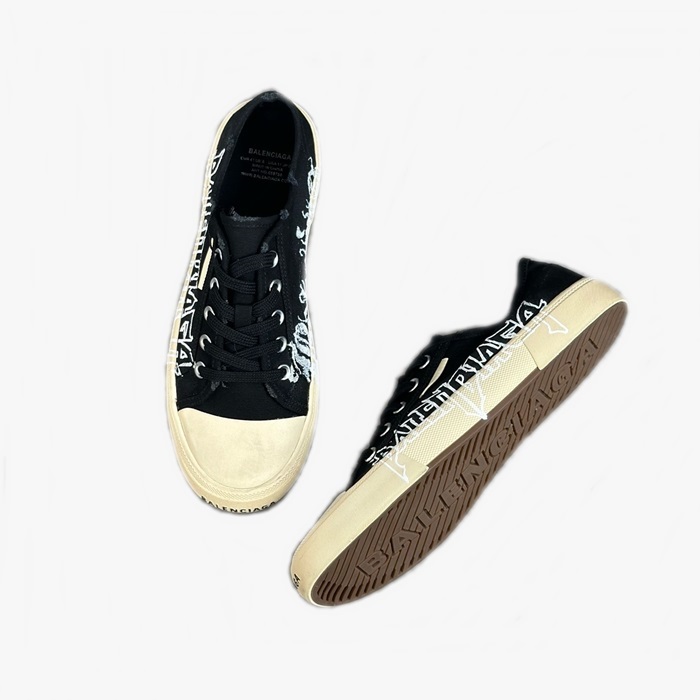 バレンシアガメンズブラックスニーカーs834