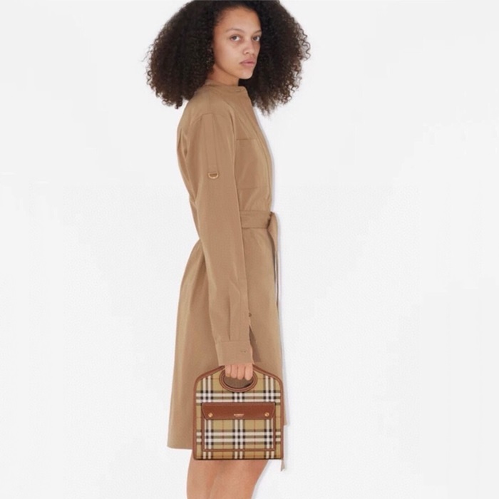 バーバリーレディースベージュトートバッグb2103