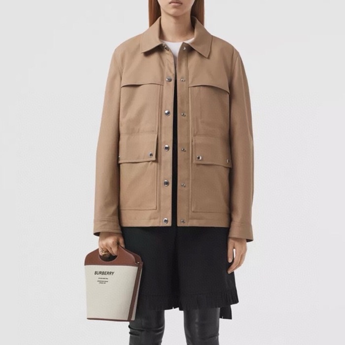 バーバリーレディースベージュポケットb"