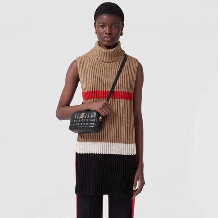 バーバリーレディースブラッククロスバッグb2112