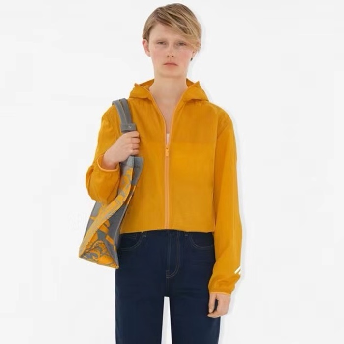 バーバリーユニセックスオレンジジャケットc1011