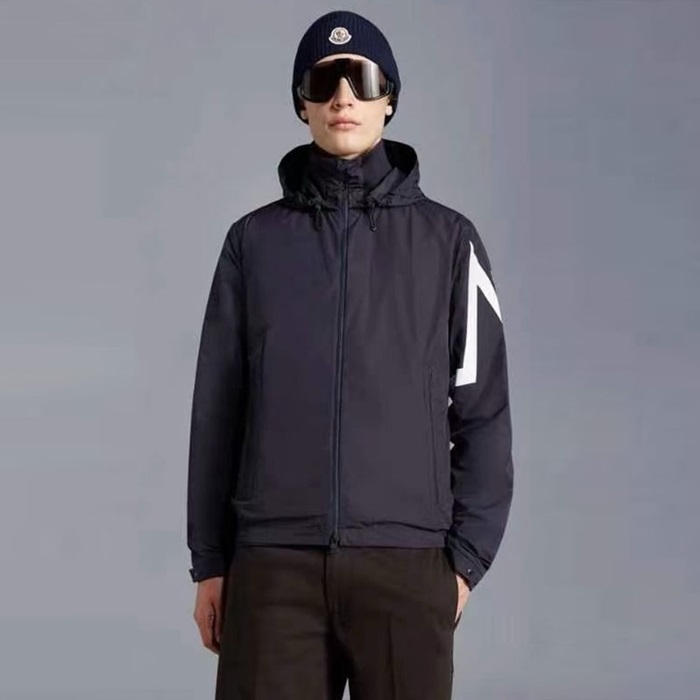 モンクレールメンズフードジャケットc1105