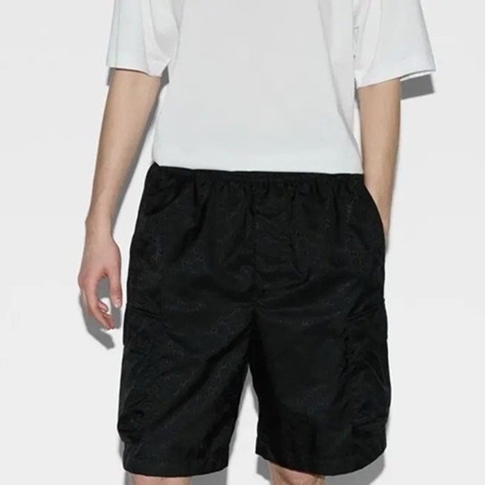 グッチメンズブラックショートパンツc1119