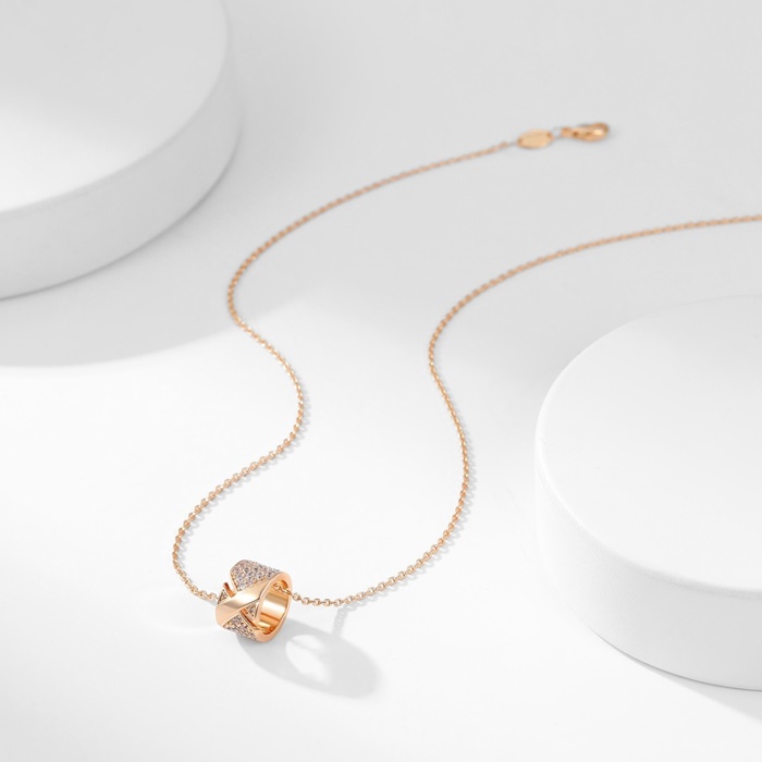 ショーメレディースゴールドネックレスc2052