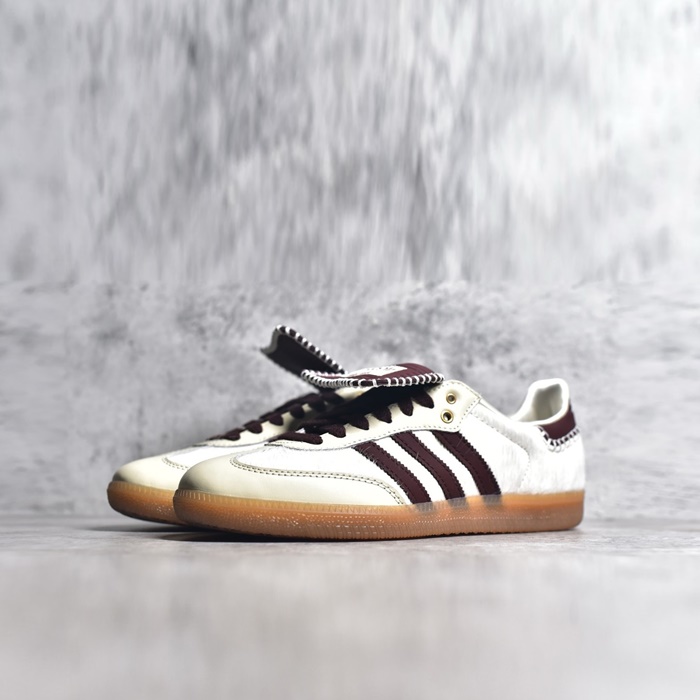 アディダスユニセックスサンバスニーカーs1029