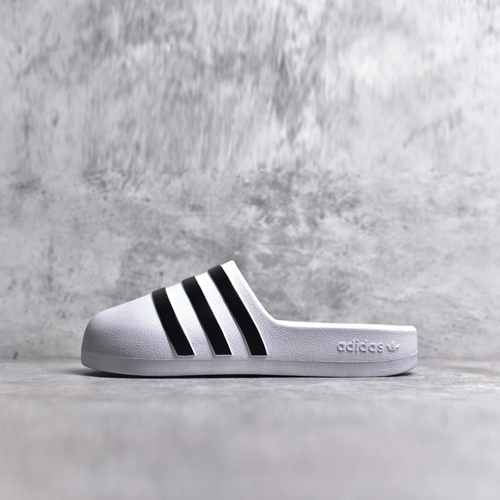 アディダスユニセックスアディレッタs1036