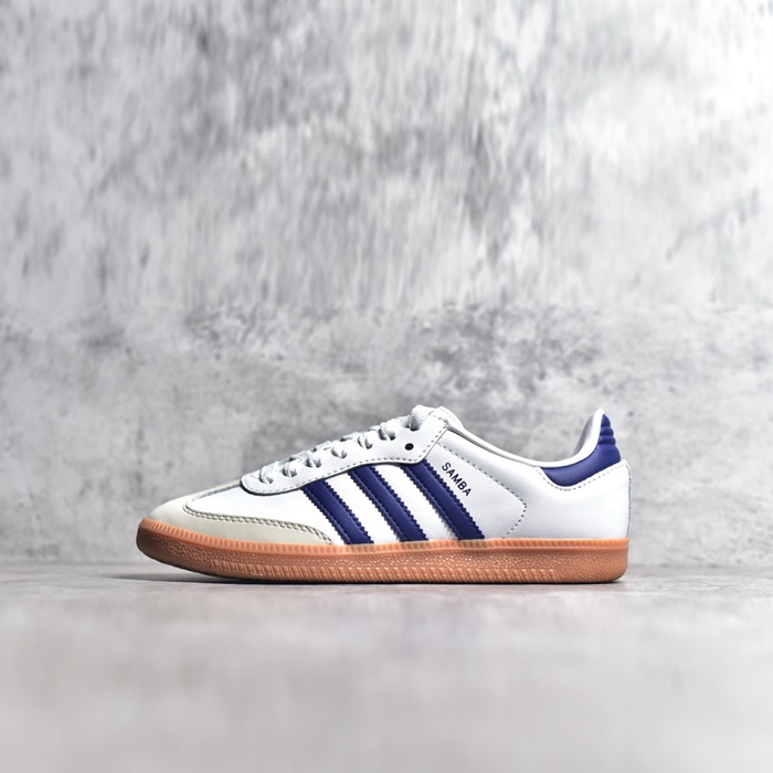 アディダスユニセックスサンバスニーカーs1040