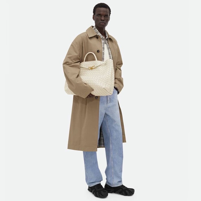 ボッテガヴェネタユニセックスホワイトアンディアーモバッグb2283