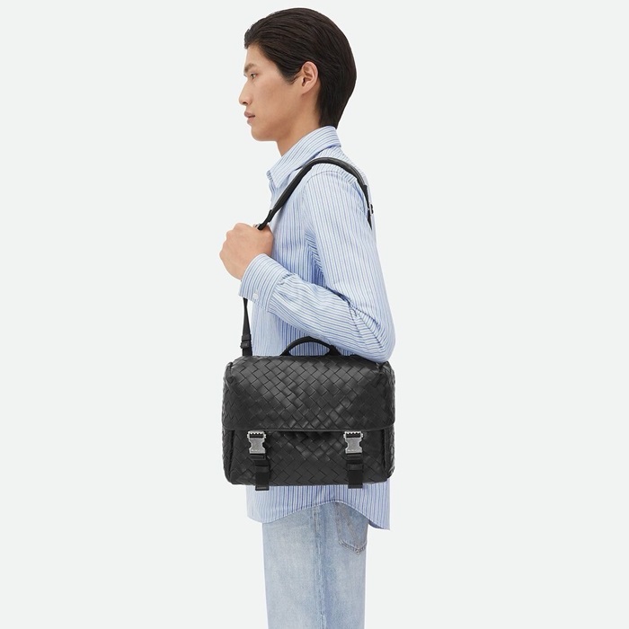 ボッテガヴェネタメンズポスティーノバッグb2327