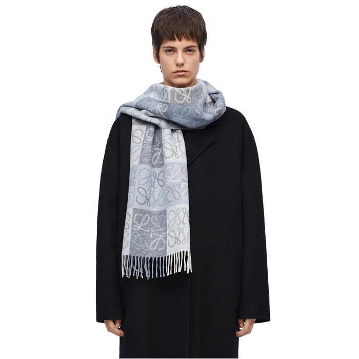 ロエベユニセックスグレーマフラー-c2341