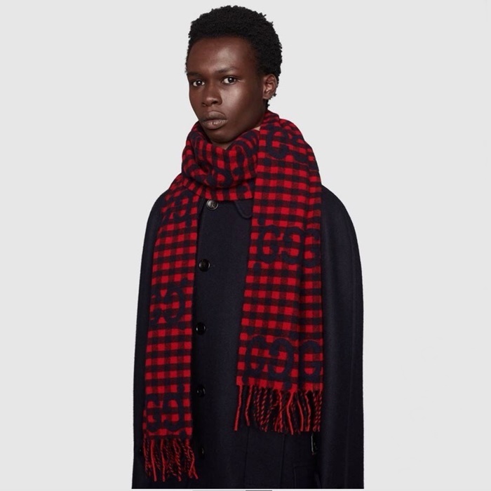 グッチレディースレッドマフラーc2349