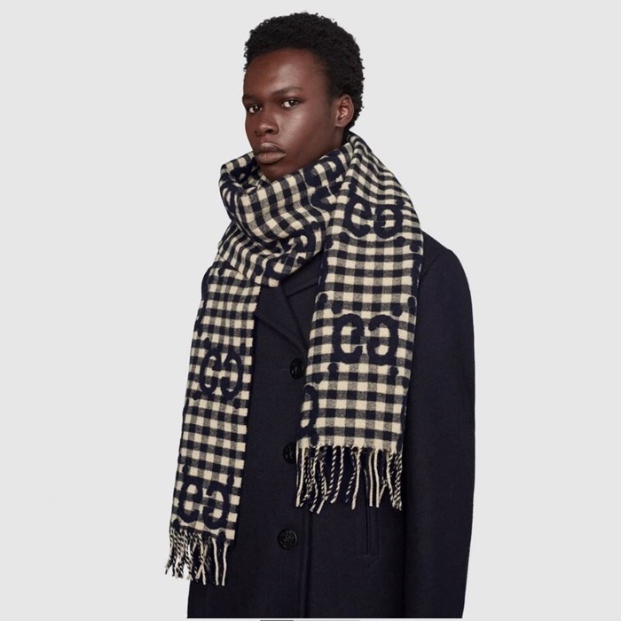 グッチレディースネイビーマフラーc2350