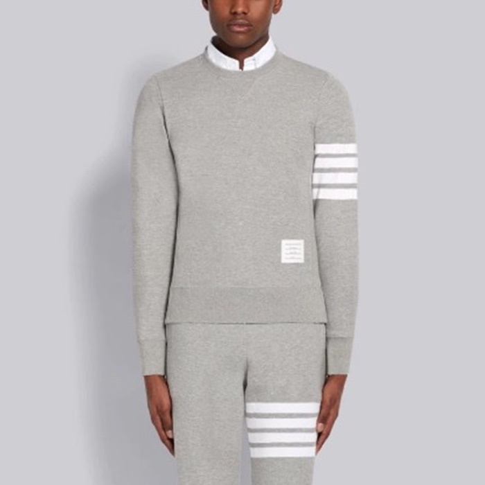 トムブラウンメンズラウンドスウェットシャツc2329