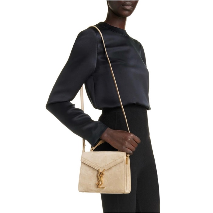 サンローランレディースカサンドルミニバッグb2619