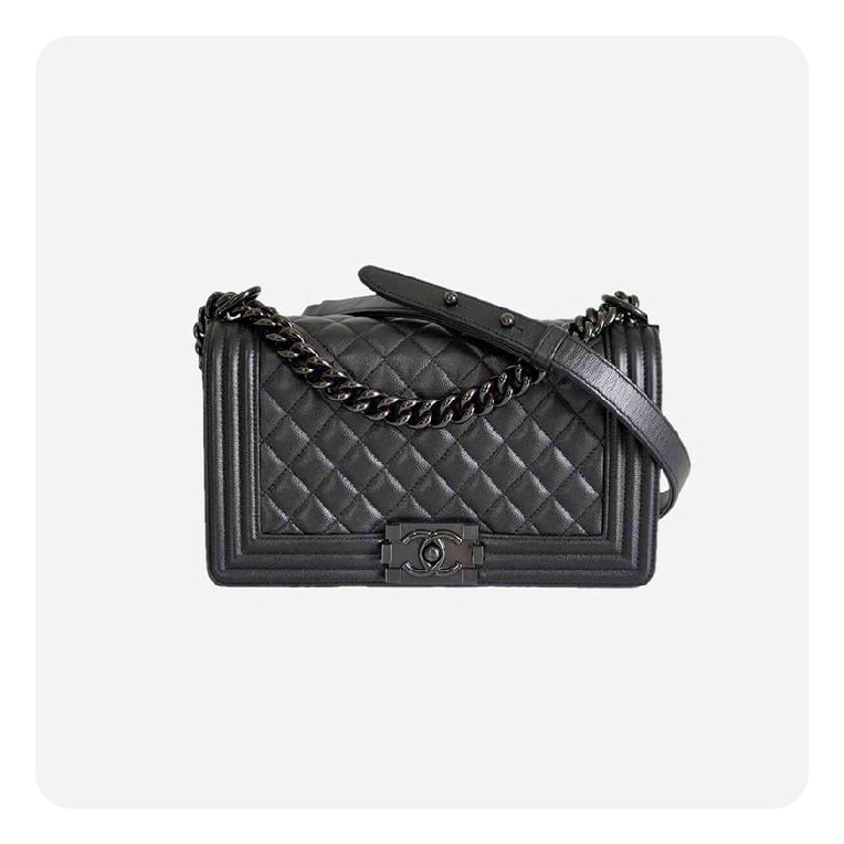 シャネルボーイバッグミディアムカーフィアブラックh2669