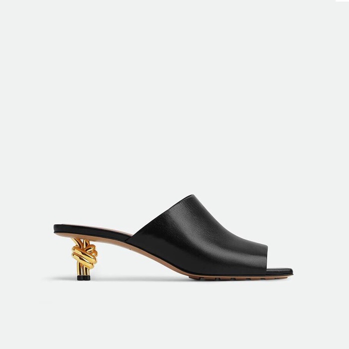 ボッテガヴェネタレディースモダンサンダルs1493