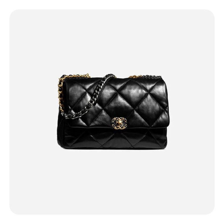 シャネル19フリップバッグラムスキンマキシブラックゴールドe19h2689