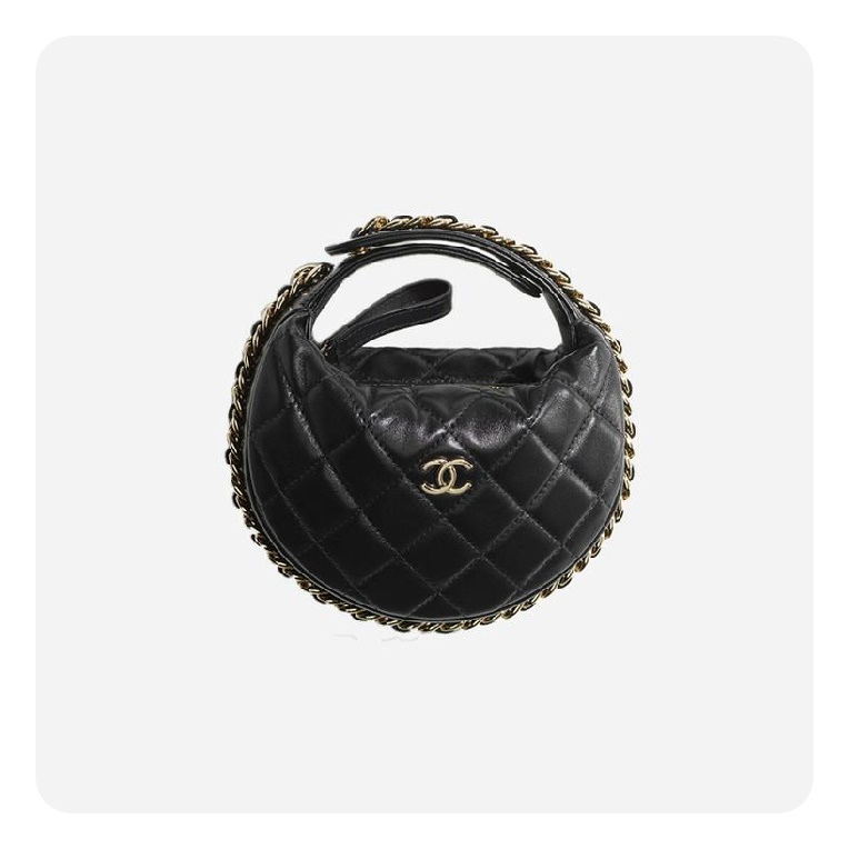 シャネル23パウチバッグブラックゴールド23h2730