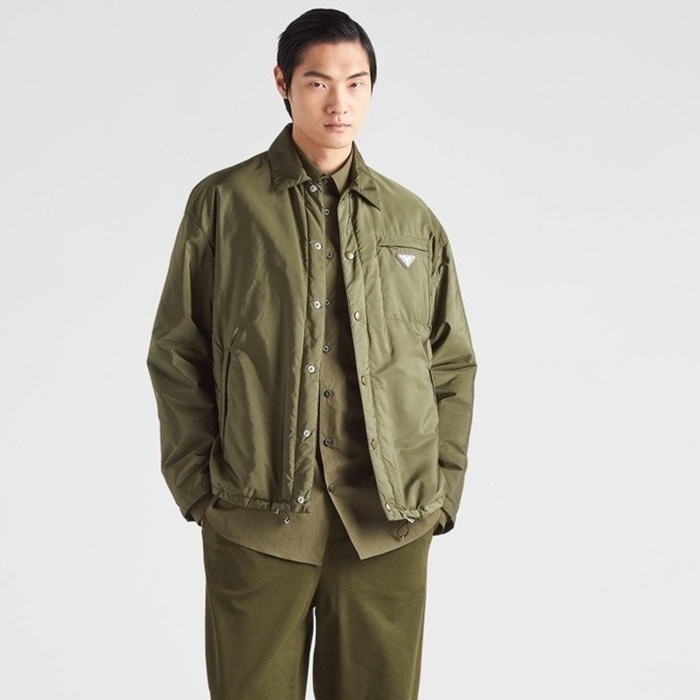 プラダメンズダウンジャケットc2388