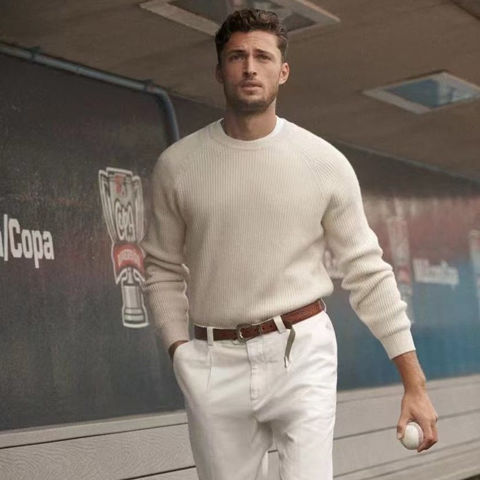 ブルネロクチネリメンズラウンドニットc2434