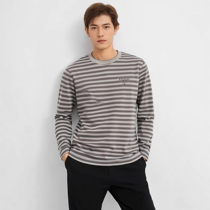 プラダメンズベーシック長袖Tシャツc2443