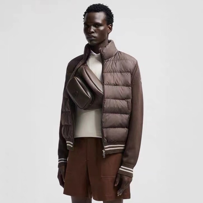 モンクレールメンズクルーニパッチダウンパディングc2537