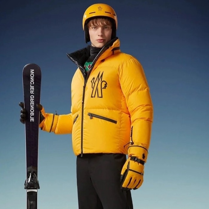 モンクレールメンズダウンパディングc2542