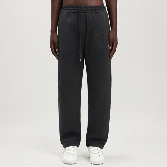 プラダメンズブラックジョガーパンツc2746