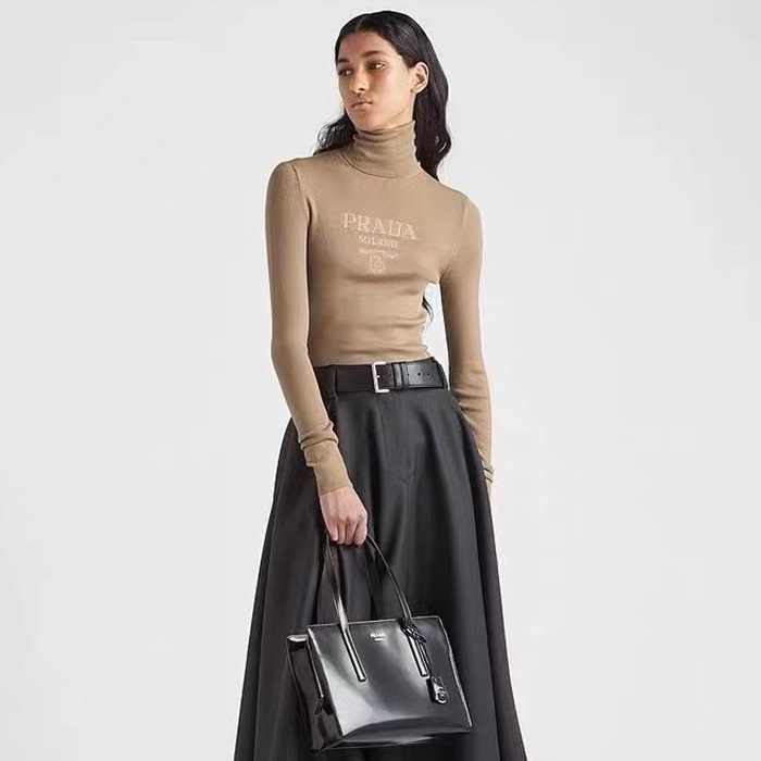 プラダレディースタートルネックニット-c2825