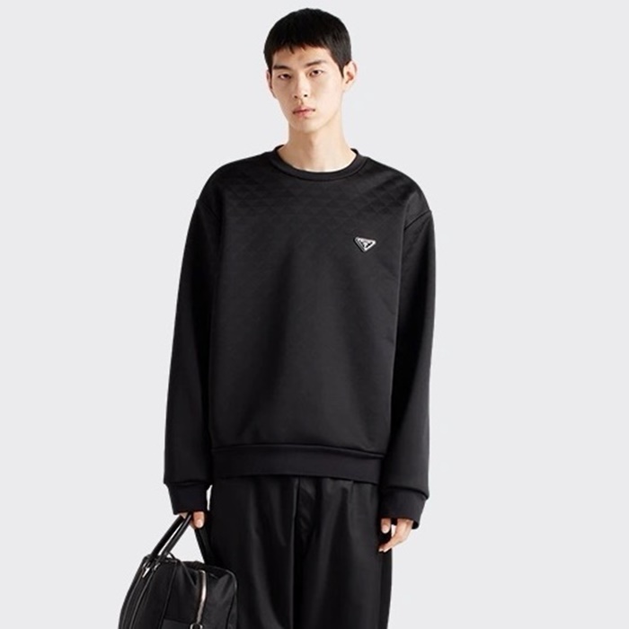 プラダメンズブラックスウェットシャツc2963