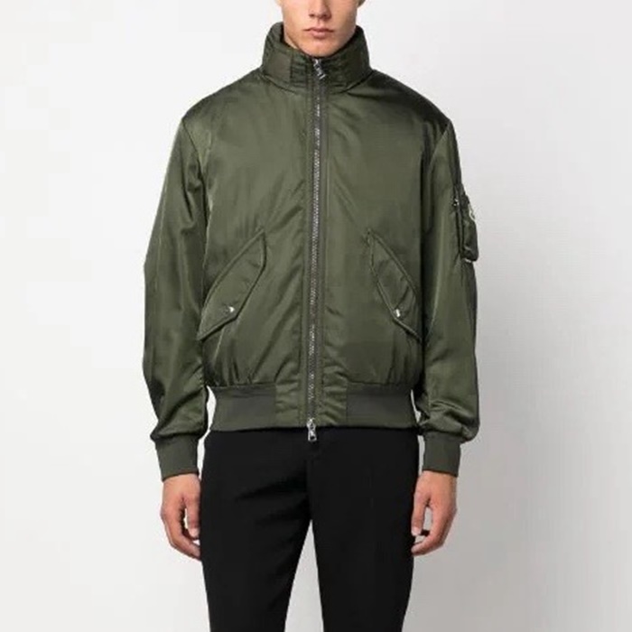 モンクレールメンズダウンジャケットc2987