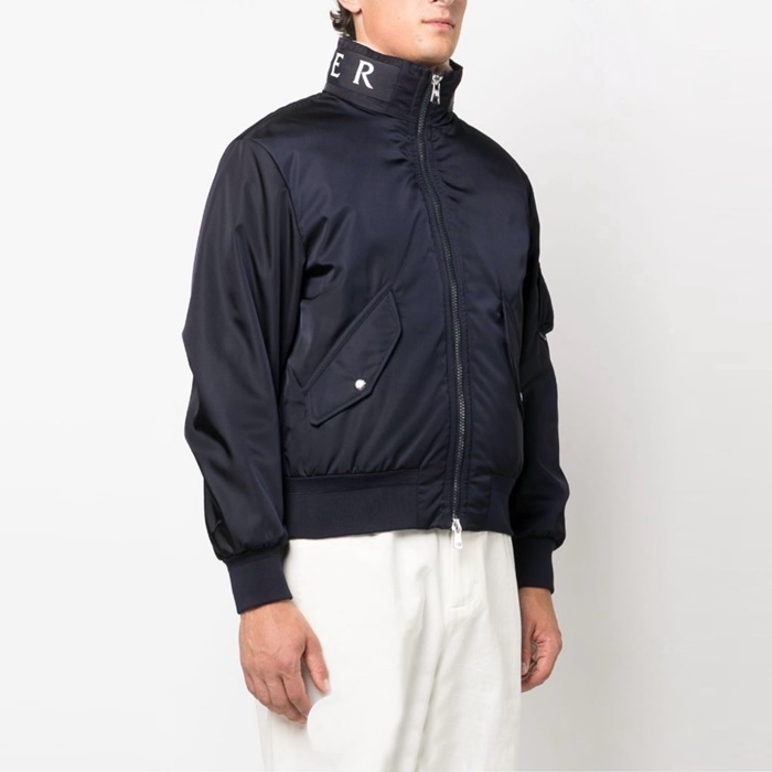 モンクレールメンズダウンジャケットc2988