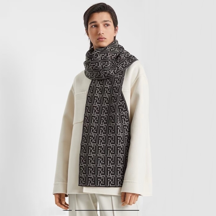 ェンディメンズブラックマフラーc2404