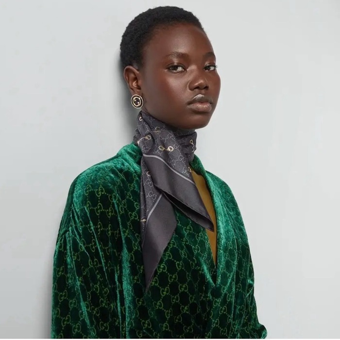 グッチレディースニットc2418