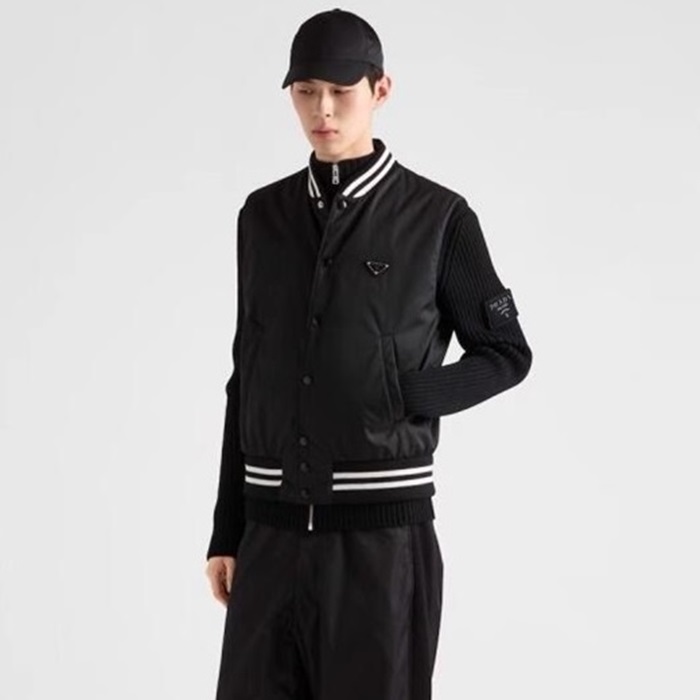 プラダメンズダウンベストc3230