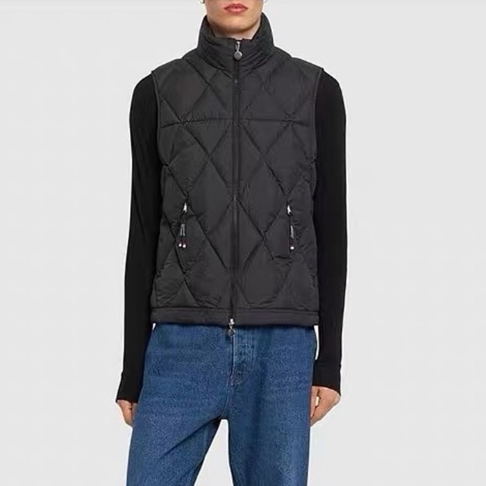 モンクレールメンズダウンベストc3239