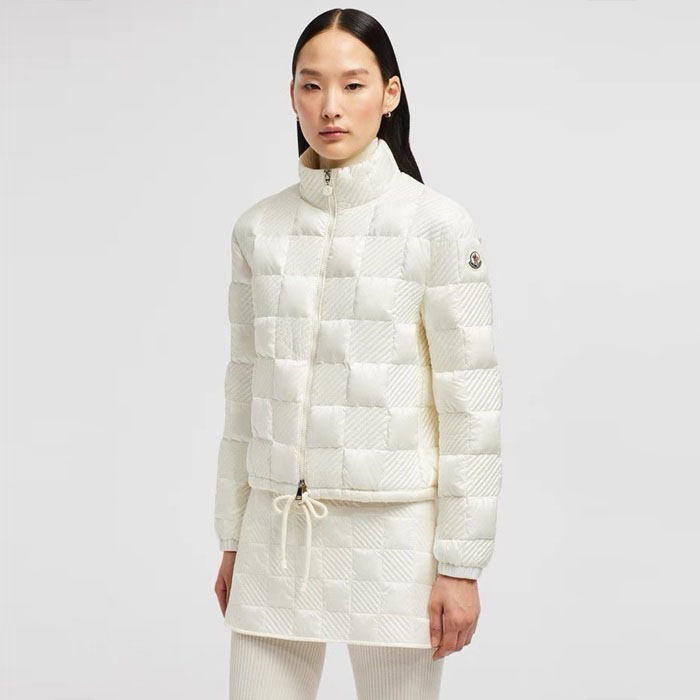 モンクレールレディースダウンパディングc3347
