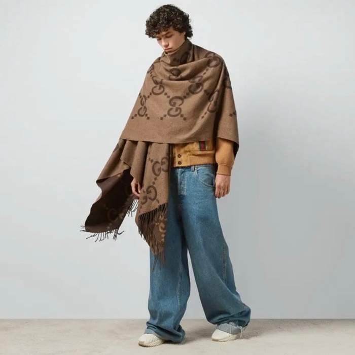 グッチユニセックス両面マフラーc2444