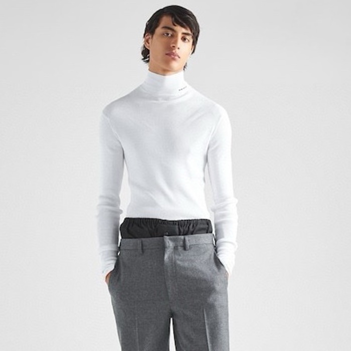 プラダメンズタートルネック長袖Tシャツc3778
