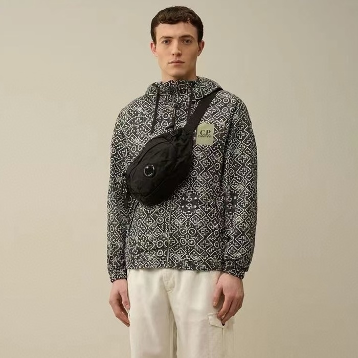 シーピーカンパニーメンズウィンドブレーカージャケットc3840